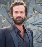 Romain Duris strives to make it through the mist in Dans la brume - Production – France