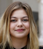 Louane Emera in Les Affamés by Léa Frédeval - Production – France